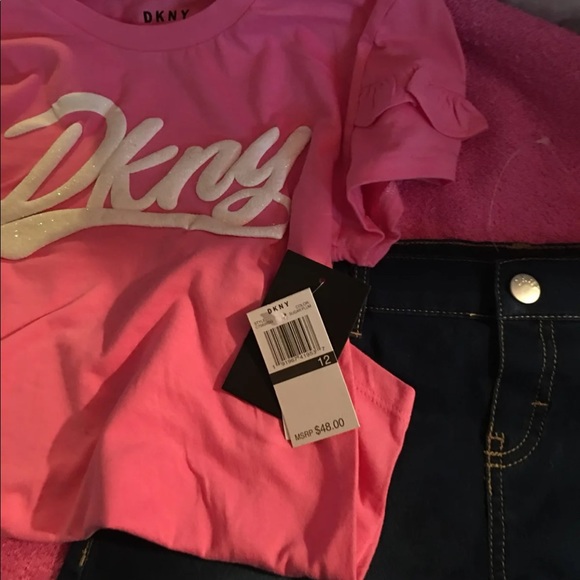 💗💗Simply Gorgeous Girl’s Short and Top New with Tags Size12 DKNY 2-pcs. - Picture 2 of 6